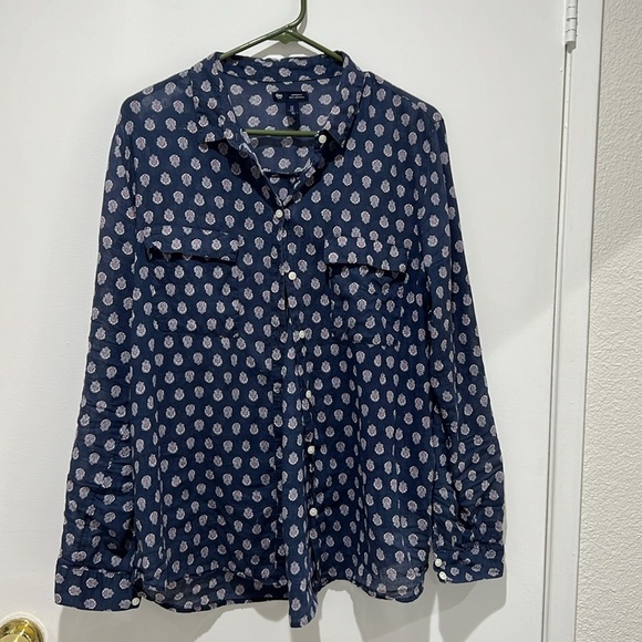 GAP Boyfriend Fit Top - Picture 2 of 4